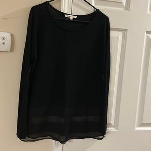 Gorgeous Olive & Oak long sleeve tunic!